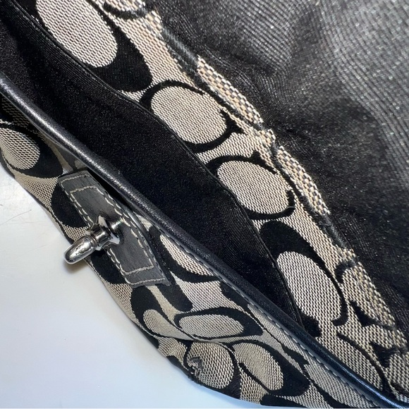 Coach LEGACY Signature Jacquard Turnlock Wristlet Clutch Wallet pouch Purse - Picture 6 of 8